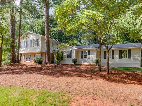 3303 Leeds Way, Duluth, GA 30096