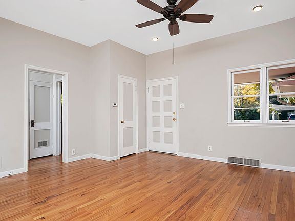 4th image of 3925 E Wesley Ave