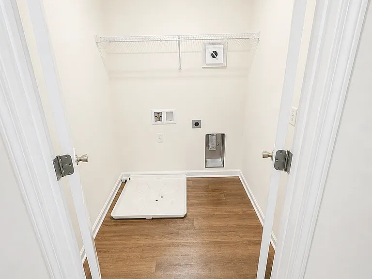 6 Bearing Cir — Photo 13