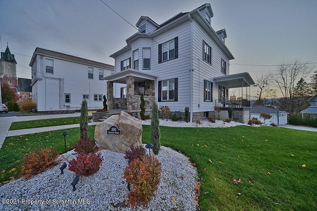 300 Chestnut St, Dunmore, PA 18512 Zillow