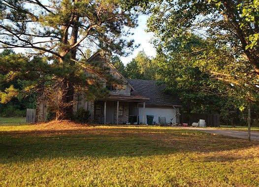 2nd image of 4 Austin Ct