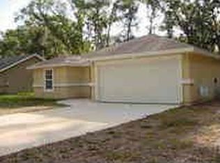 125 Oakwood Rd, Satsuma, FL 32189