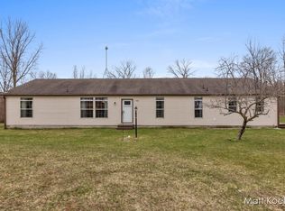 785 Shaw Rd, Casnovia, MI 49318