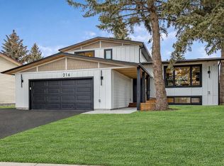 216 S Oakridge Pl SW, Calgary, AB T2V1V2