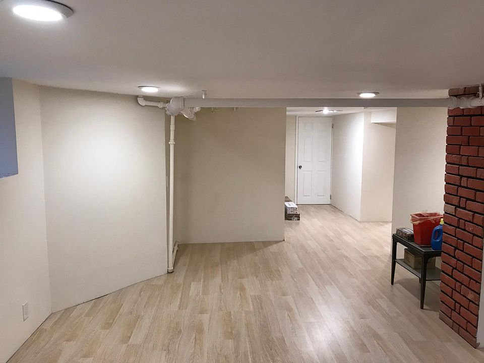 living room/bedroom from the other side