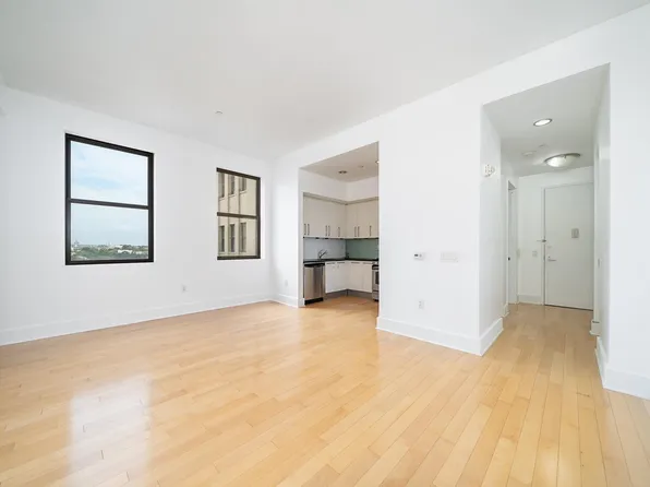 4 Beacon Way image 1 of 25