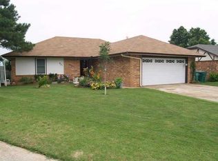 821 N Tiffany Court Way, Mustang, OK 73064