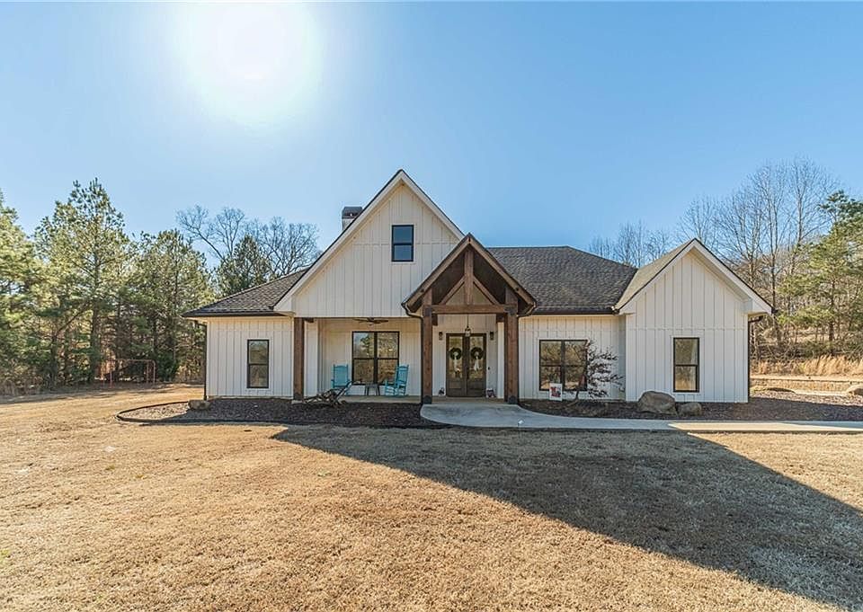 1st image of 5304 S Apple Valley Rd