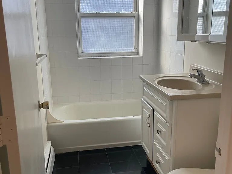 40 Gardner St #31 — Photo 5