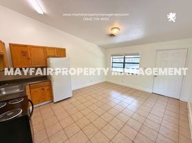 2316 Monroe St, Hollywood, FL