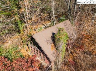183 Wild Rose Ln, Burnsville, NC 28714
