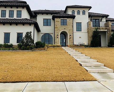 2nd image of 2059 Lilac Ln