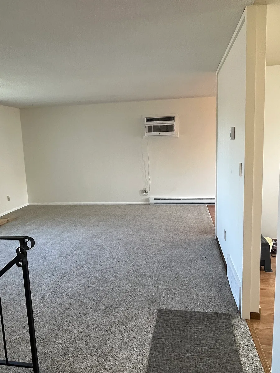 Building Photo - 1110 E Rockwell Ave #A