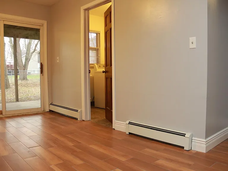 252 Marcus St SW — Photo 20