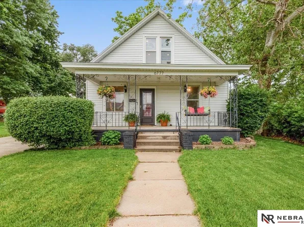 6777 Wirt St, Omaha, NE 68104