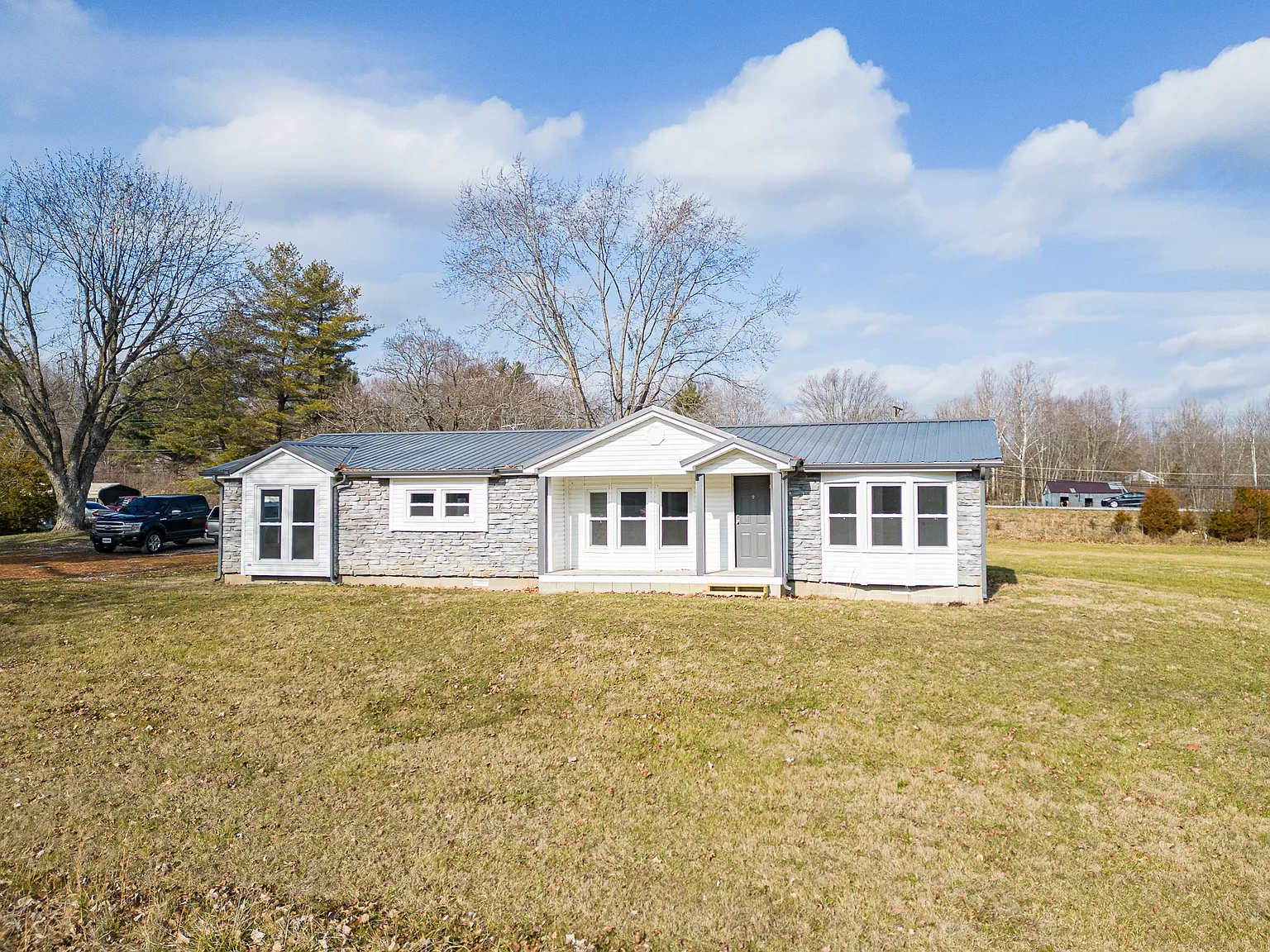 10752 W Old Nashville Rd photo 1