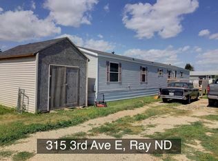 319 3rd Ave E, Ray, ND 58849