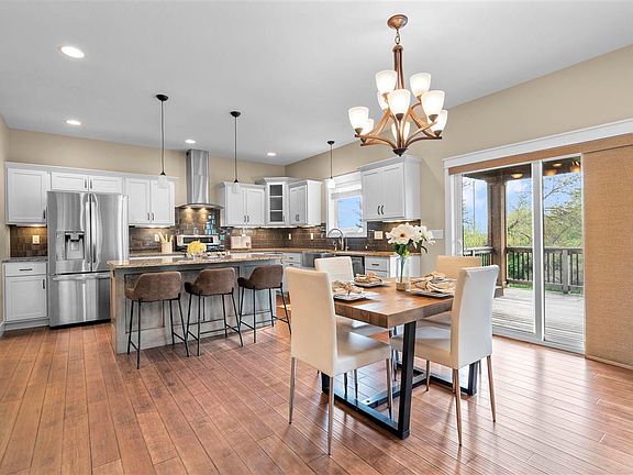 5th image of 1060 Grouse Ct