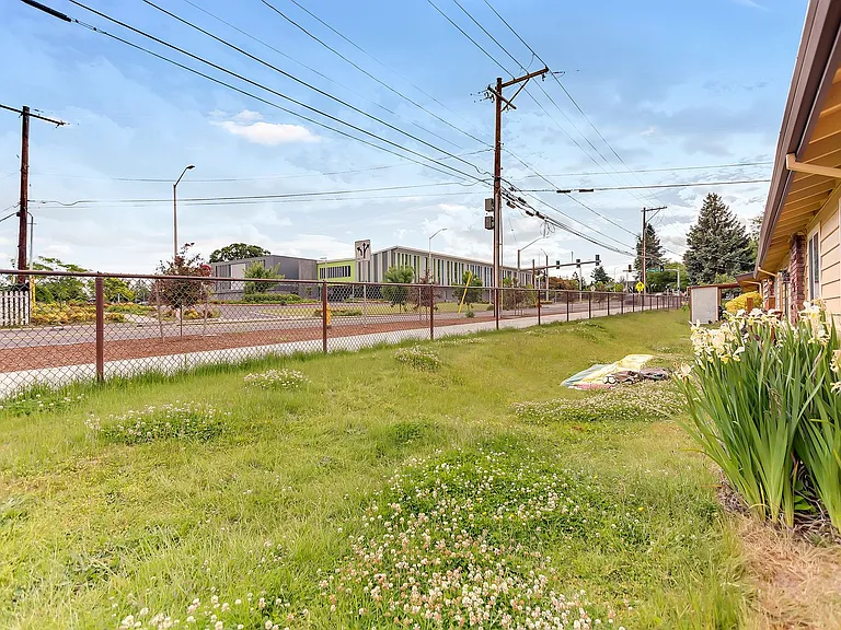 6970 SW King Blvd — Photo 23