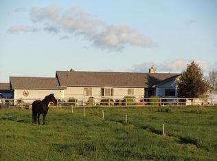 882 Maple Grove Rd, Sunnyside, WA 98944