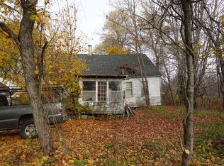 132 Philbrick St, Farmington, ME 04938