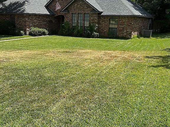 2nd image of 19095 Valley Dr