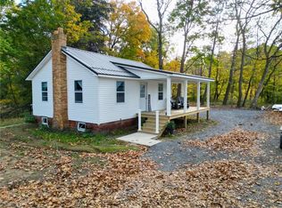 199 Popcorn Ln, Enon Valley, PA 16120