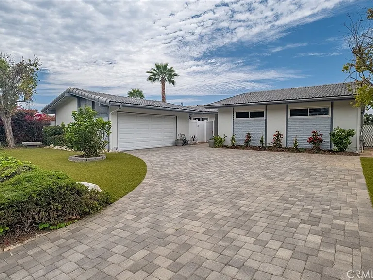 32221 Sea Raven Dr — Photo 1