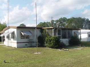 121 Peninsular Dr, Crescent City, FL 32112