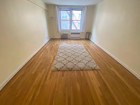 Rented by Contact Realty | media 16