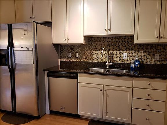 4th image of 5607 Prytania St APT M