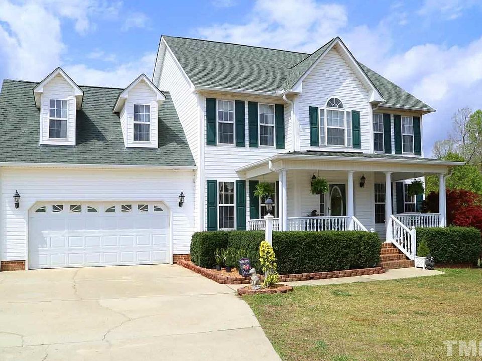 1st image of 365 Greenlyn Dr