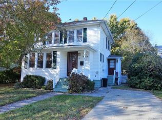 33 Farmington Ave, New London, CT 06320