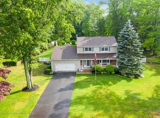 760 Park Ave, Belford, NJ 07718