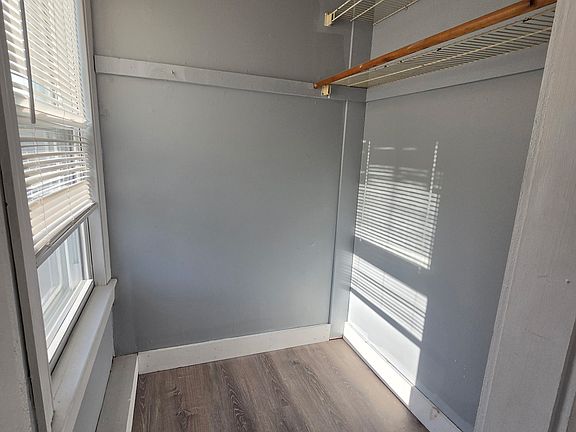 4th image of 606 Main Rd N Unit 3