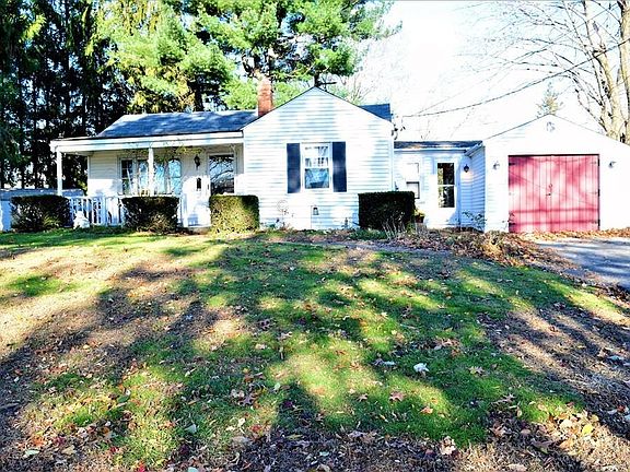 2nd image of 200 Lincoln Ave