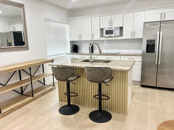 1340 W La Salle St #1