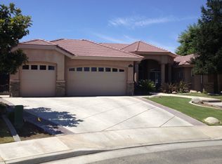 3205 Hedgeland Ct, Bakersfield, CA 93311