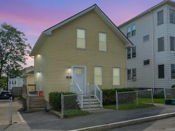 16 Caprera Rd, Worcester, MA 01604