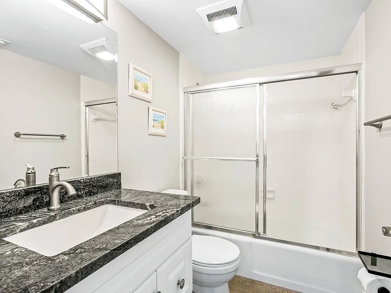 4141 Ocean Dr #208 — Photo 28