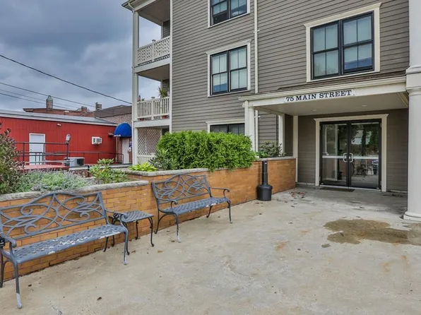 75 Main St Unit 104, Amesbury, MA 01913