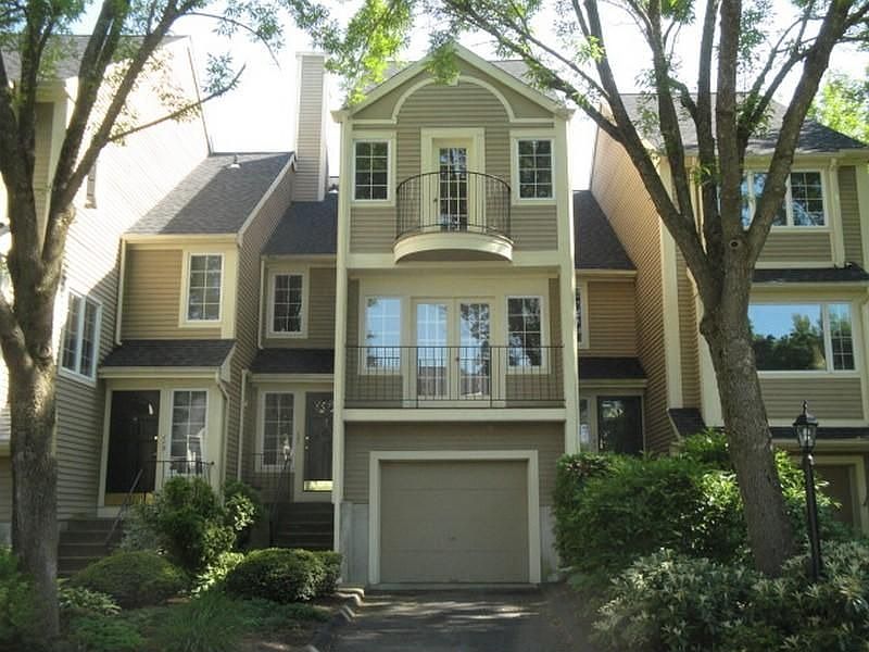 Lovely Townhouse