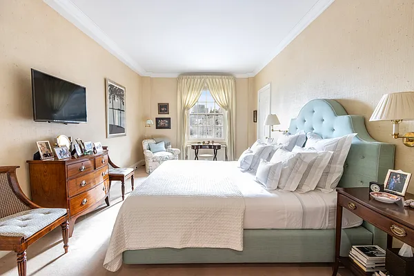 Sold by Brown Harris Stevens | media 18