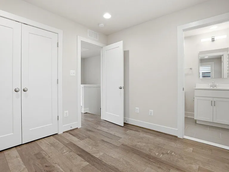 6924 Rockledge Dr — Photo 35