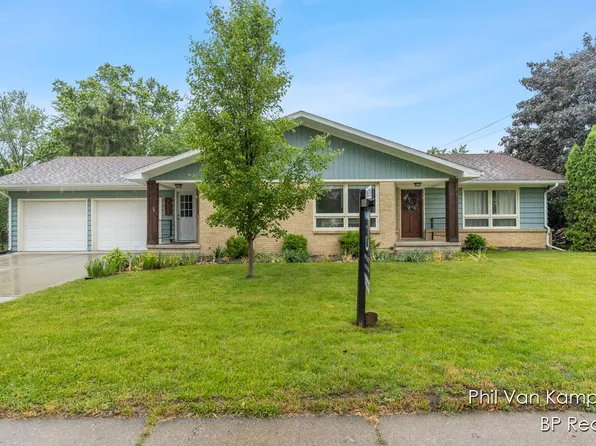 3605 Canal Ave SW, Grandville, MI 49418