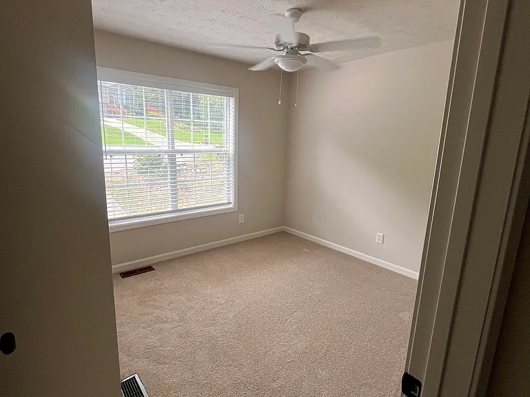 4695 Eucalyptus Way — Photo 11