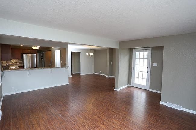 1st image of 5476 Silver Lake Dr