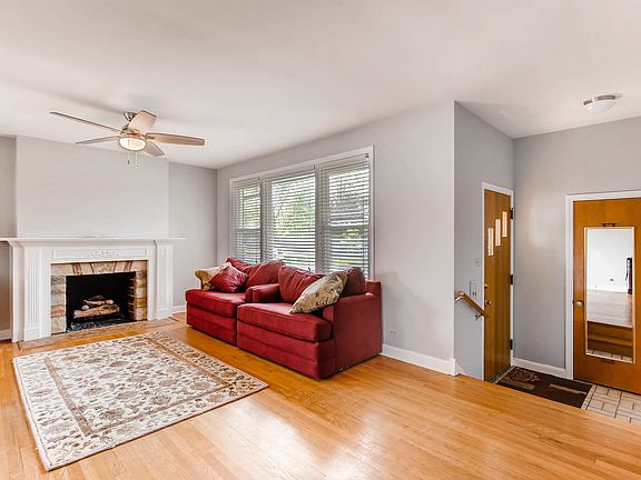 3rd image of 10316 Bond St