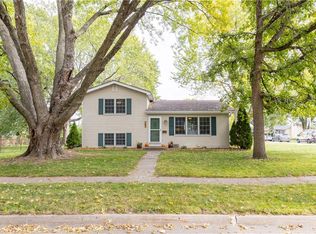 305 NE Bel Aire Rd, Ankeny, IA 50021