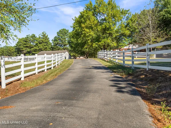 9278 Bethel Rd, Olive Branch, MS 38654